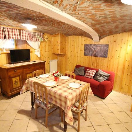Appartamento L'ermellino Bilocale in Centro - Affitti Brevi Italia Brusson Esterno foto
